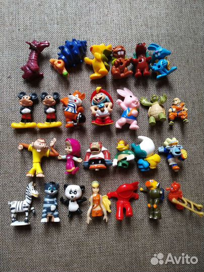 Киндеры вкладыши фишки космо-жетон и др