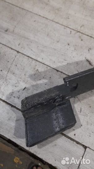 Абсорбер переднего бампера передний Toyota