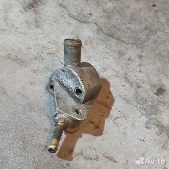 Фланец тройник охлаждения двс X20XEV Опель Омега Б