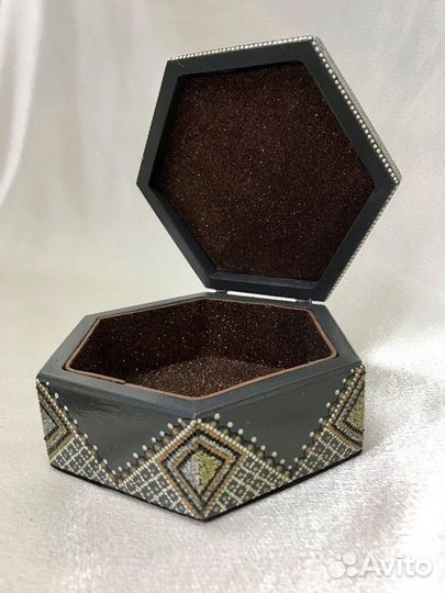 Шкатулка ручной работы