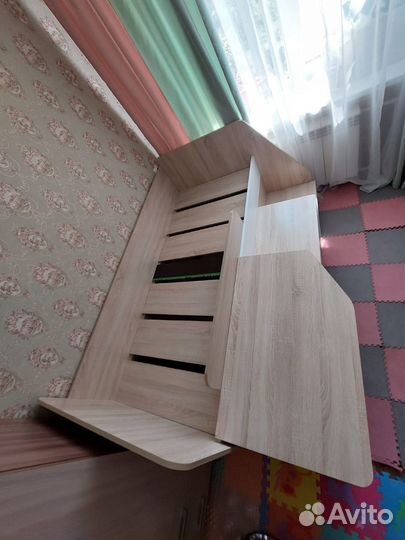 Детская кровать чердак и стол