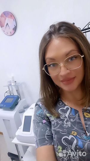 Массаж лица и зоны декольте