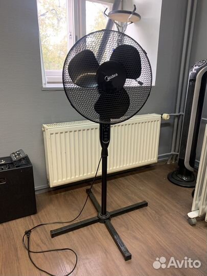 Напольный вентилятор Midea