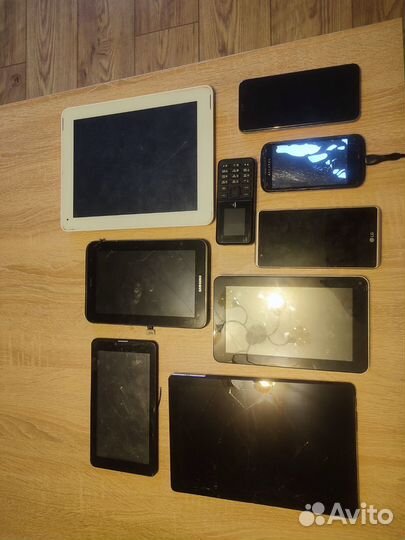 Телефоны планшеты на запчатсти