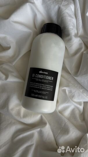 Davines OI, nounou, love, momo