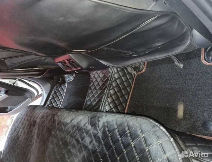 Коврик в багажник на Toyota Camry