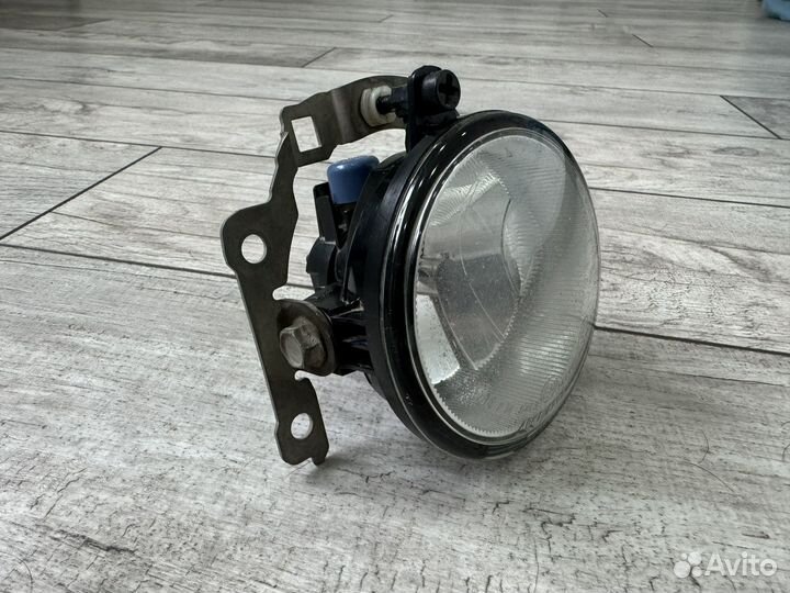 Фара противотуманная Mitsubisi Outlander 3