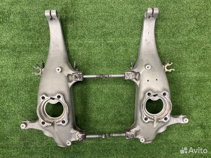 Кулак поворотный передний BMW M5 M6 F10 F06 F12