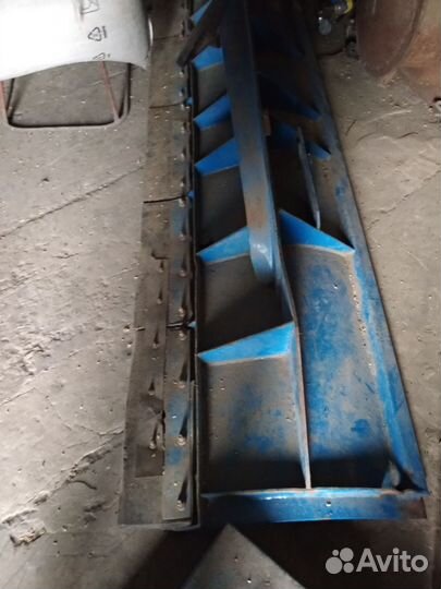 Лопата на трактор