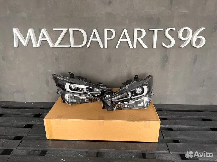 Фара левая правая Мазда сх5 сх-5 2022- оригинал