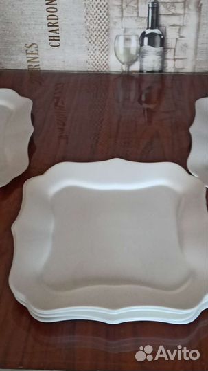 Набор тарелок