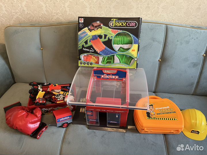 Игрушки для мальчика пакетом