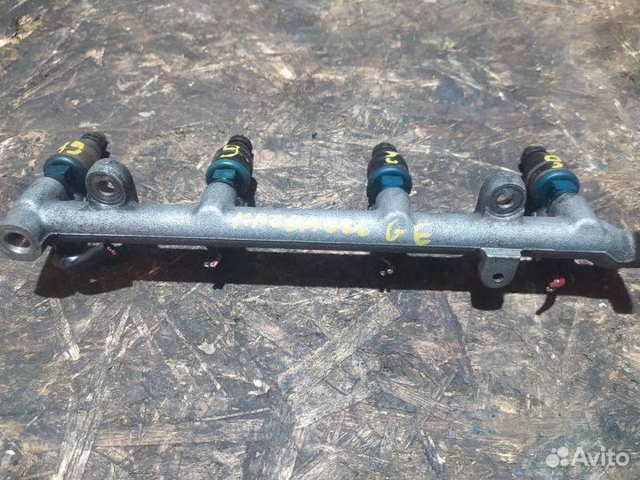 Рампа с форсунками Mazda 626 GE (1991—1997)