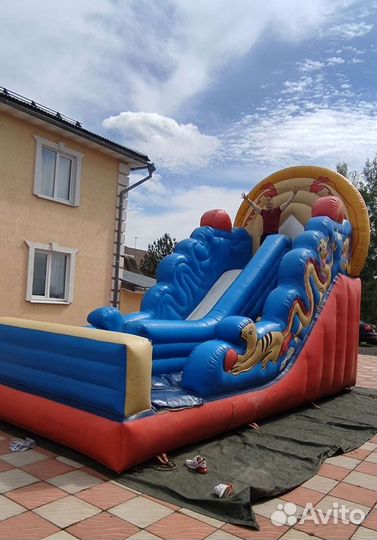 Надувной батут в аренду