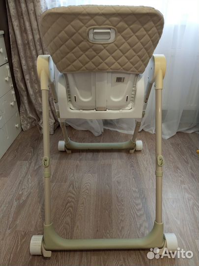 Детский стульчик для кормления