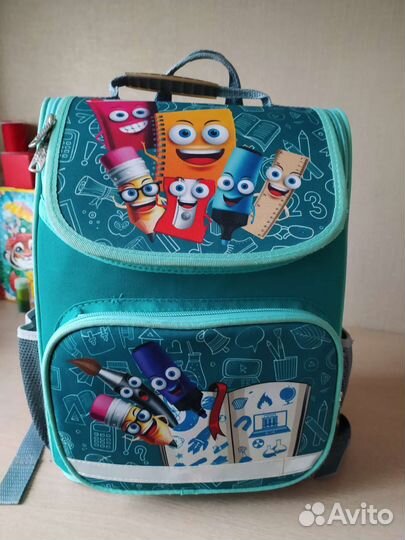 Школьный рюкзак