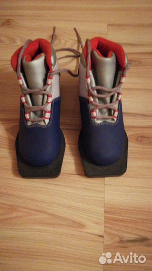 Спортивные ботинки