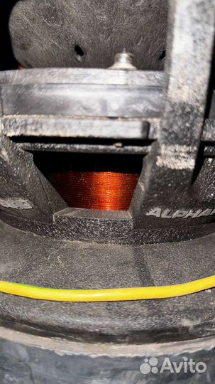 Сабвуфер deaf bounce 412 d2