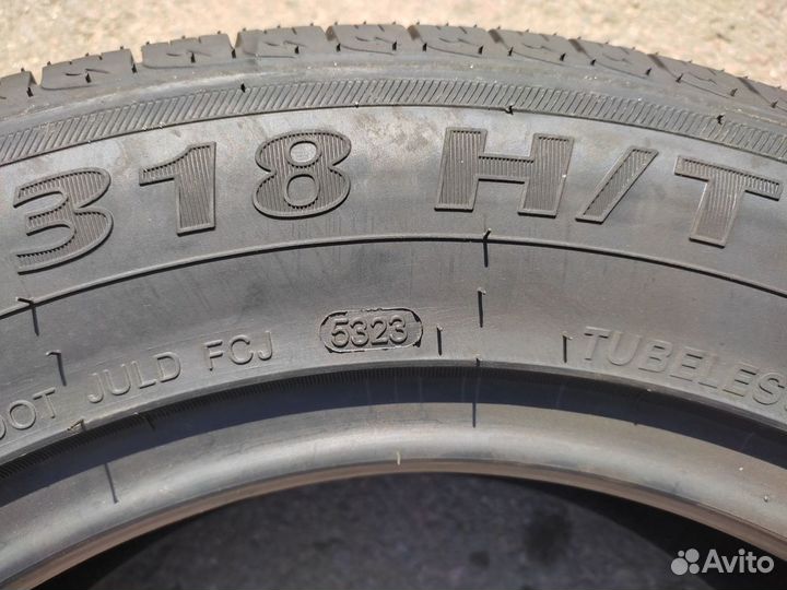 Westlake SU318 225/65 R17 106V