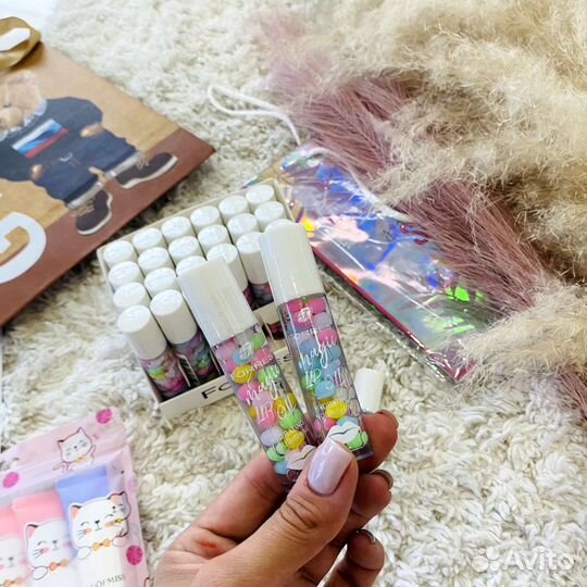 Женское масло для губ