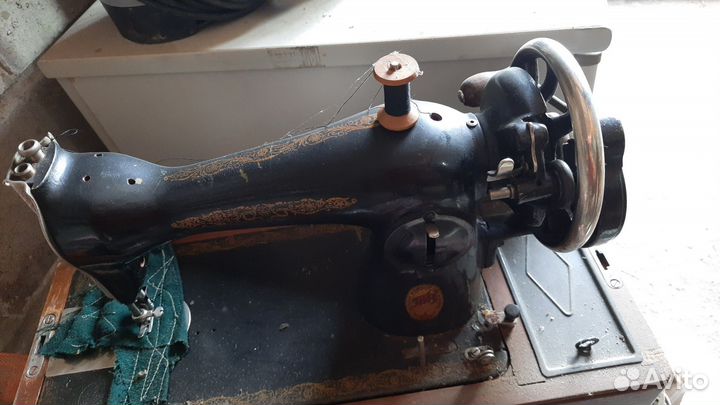 Швейная машина