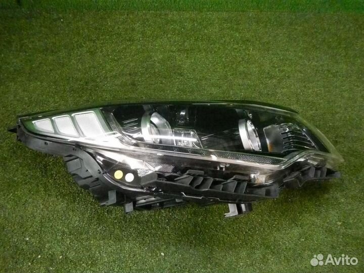 Фара правая Kia Optima