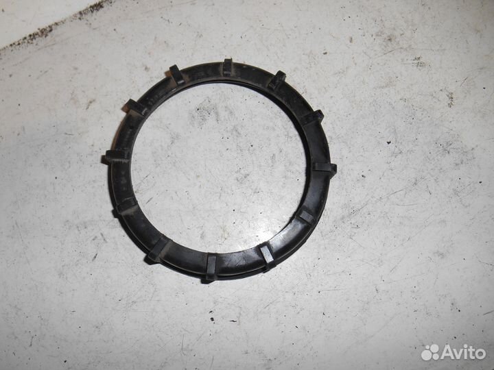 Крышка насоса 321201375A Volkswagen Golf 4