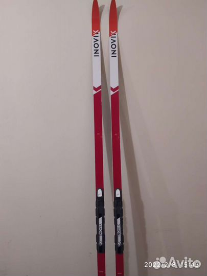 Коньковые лыжи inovik