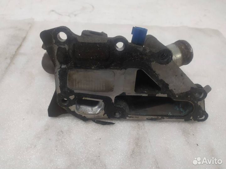 Корпус термостата Ниссан