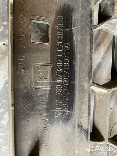 Решетка переднего бампера Lexus NX 200/300H (14)