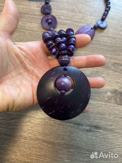 Бусы из дерева