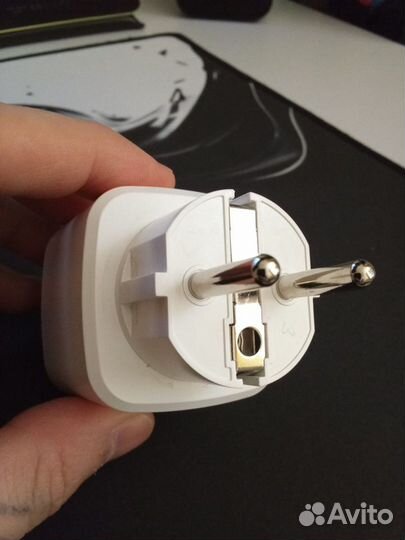 Умная WiFi розетка Tuya SMART Plug