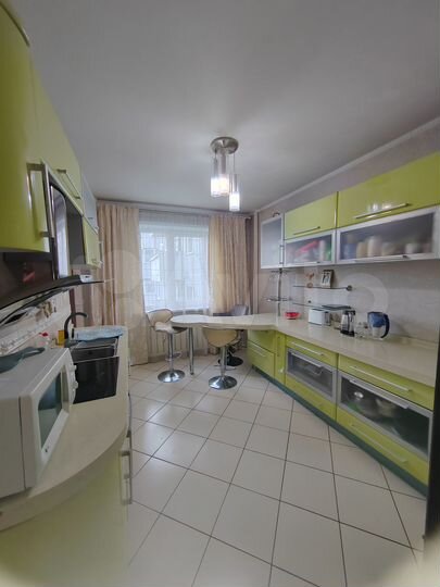 4-к. квартира, 80,5 м², 8/9 эт.