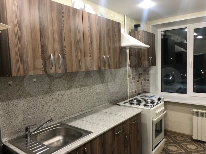 2-к. квартира, 54 м², 4/9 эт.