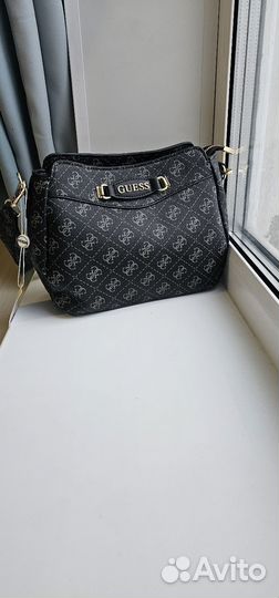 Сумка Guess