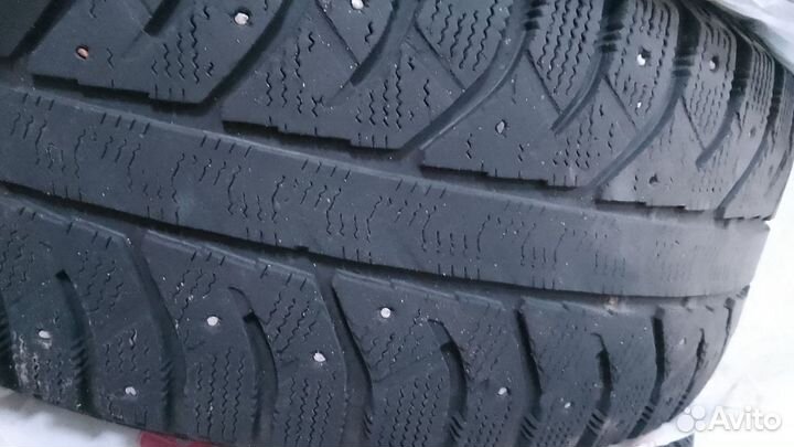 Bridgestone Ice Cruiser 7000 225/60 R17 103