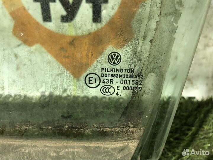 Стекло передней левой двери Volkswagen Touran 1