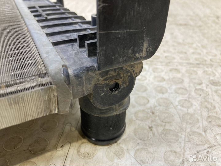 Радиатор охлаждения Renault Logan 2 2014