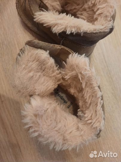 Уги ботиночки замшевые 23размер