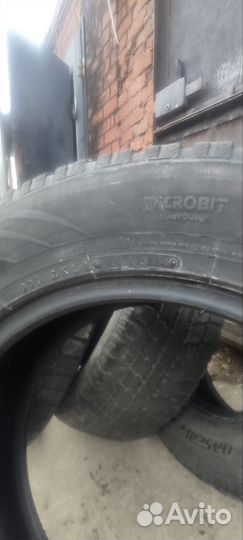 Toyo Observe GSi-5 235/65 R17 102