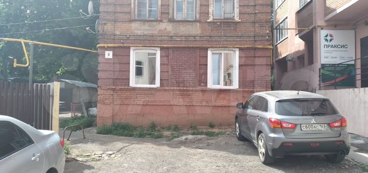 2-к. квартира, 50 м², 1/2 эт.