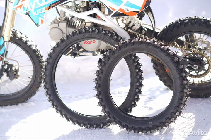 Костюм,мотоботы,шипованная резина