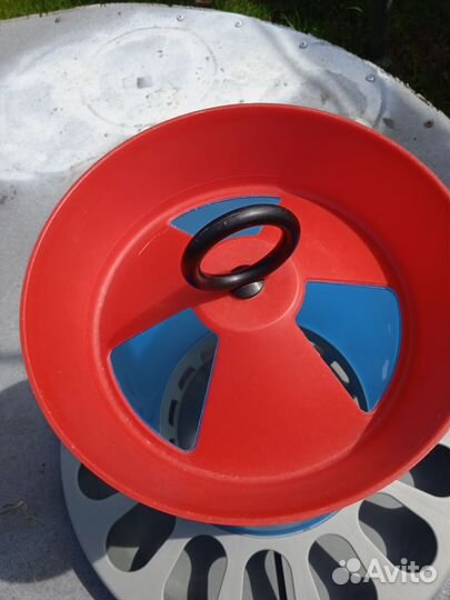 Бункерная кормушка для кур