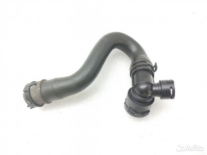Патрубок системы охлаждения Mercedes-Benz E-Class