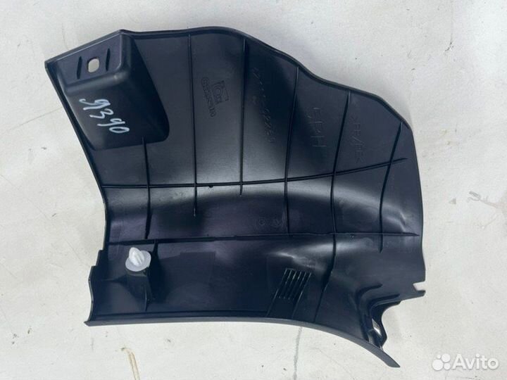 Накладка порога внутренняя передняя левая Toyota