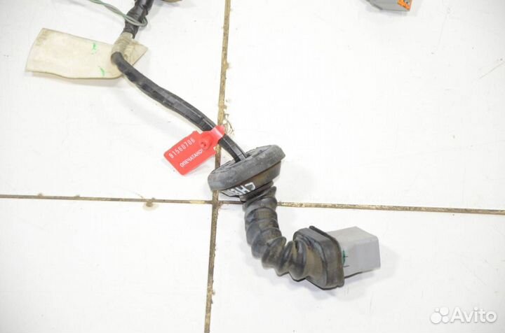 Проводка двери задняя правая Jeep Cherokee KK 3.7