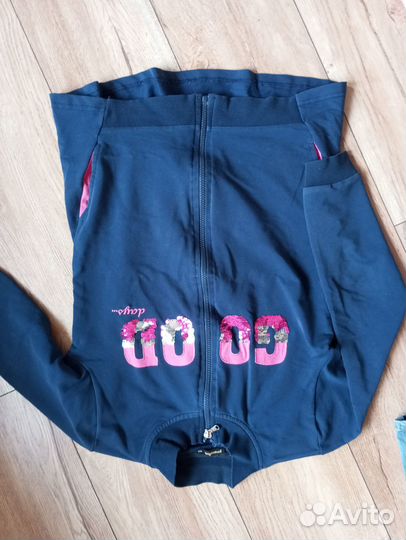 Блузка школьная, джинсы, кофта152 рост