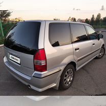 Mitsubishi Space Wagon 2.0 MT, 2002, 300 200 км, с пробегом, цена 450 000 руб.