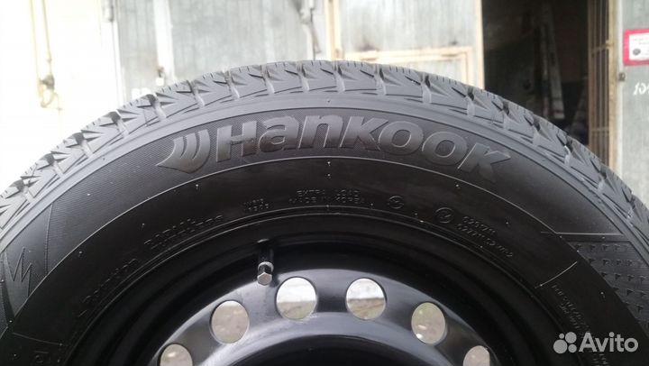 Hankook Winter I'Cept iZ 2 W616 195/65 R15 95T