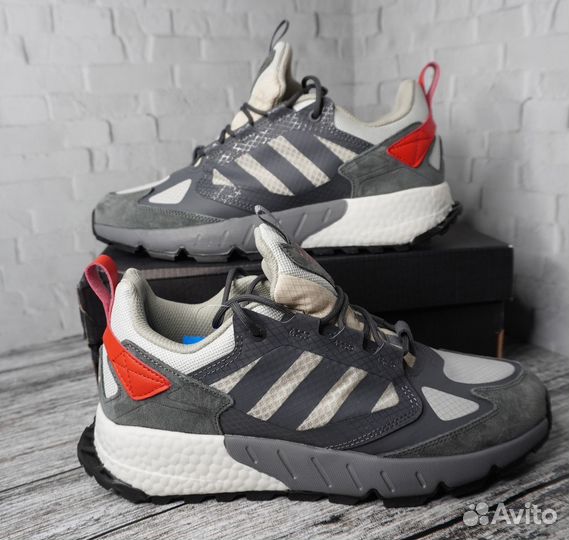 Кроссовки adidas